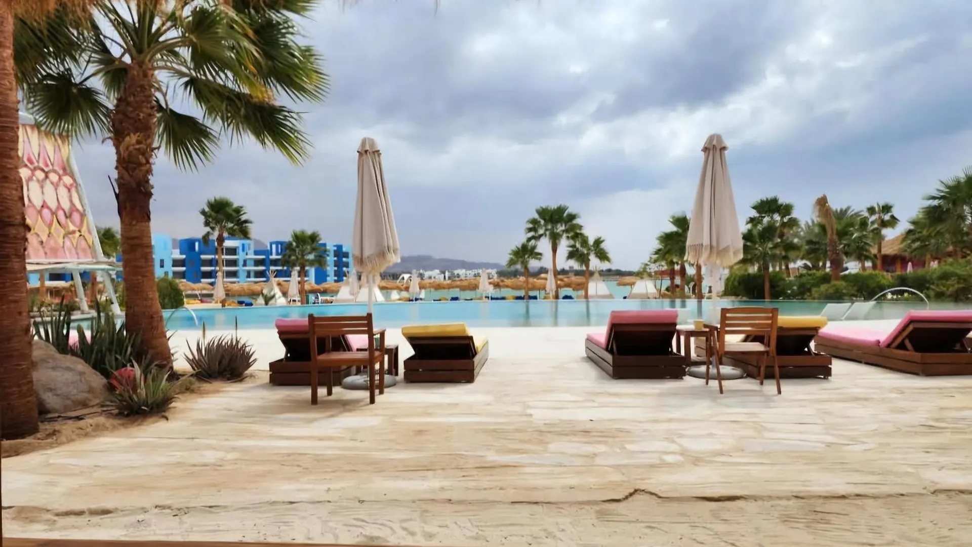 Emerald Beach Apartment Aqaba